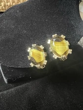 ✨ Vintage Green  Glass Clip-On Earrings – ✨