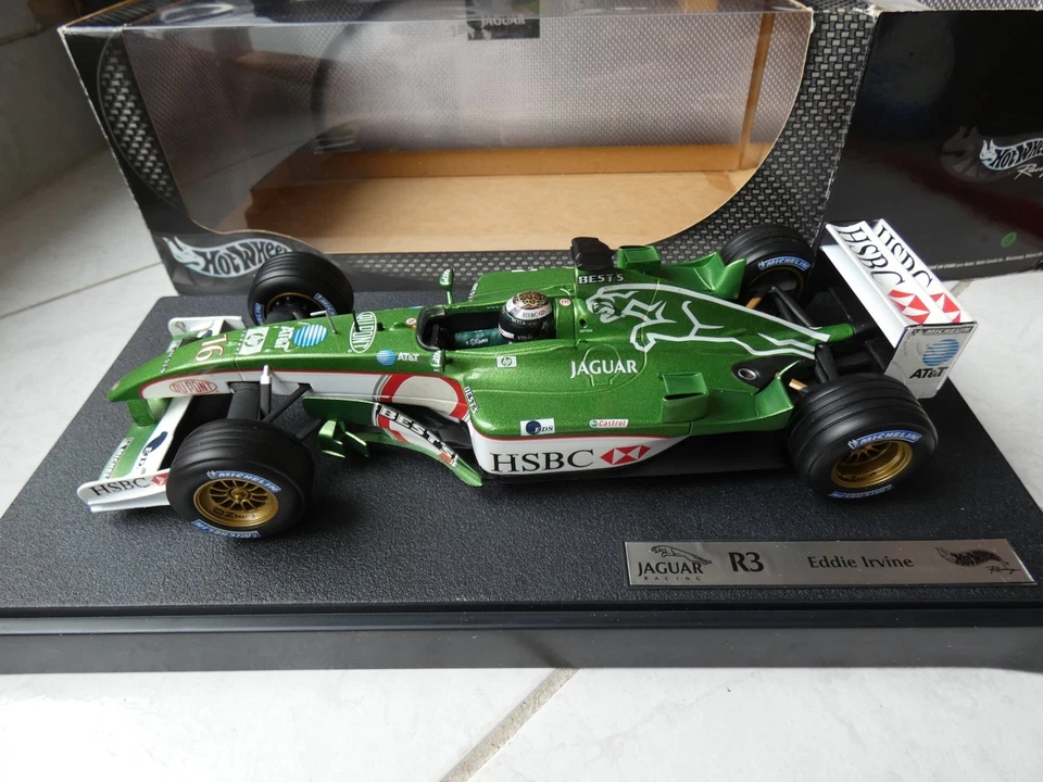 Jaguar Racing R3 Eddie Irvine #16 2002 1/18 Hotwheels Mattel F1 Formula 1 - Immagine 2 di 4