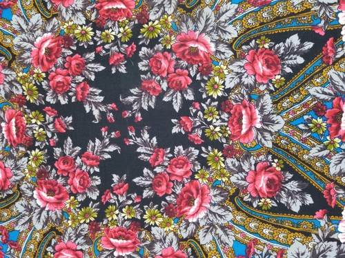 Vintage Traditional Pavlovo Posad Printed Wool Russian Shawl 145x141cm - Picture 6 of 14
