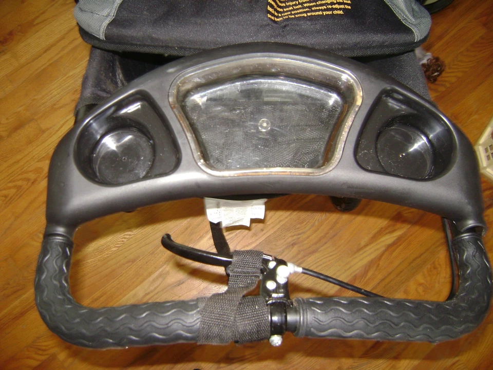 Bandeja portavasos de repuesto para cochecito para correr Baby Trend Expedition para padres Foto 2 de 4