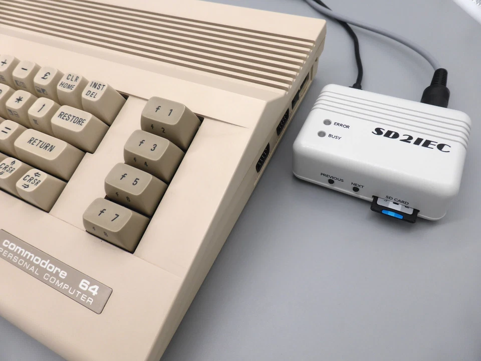 SD2IEC per Commodore in Case + Cavo Seriale + Scheda SD (32GB) - Immagine 2 di 4