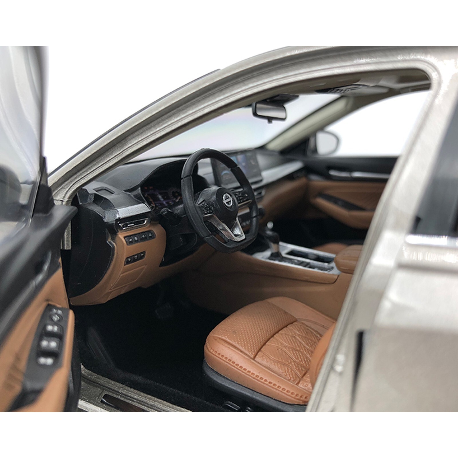 118 Scale Paudi Nissan Altima Teana 2022 Silver Diecast Model