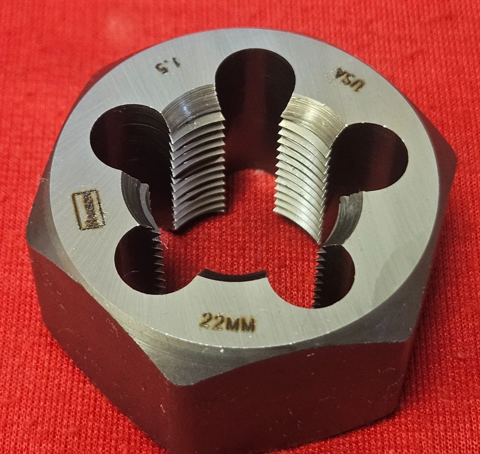 M22 X 1.5 Metric 1-5/8" Hex Irwin 7365 ZR Rethread Die 22MM Carbon Steel USA