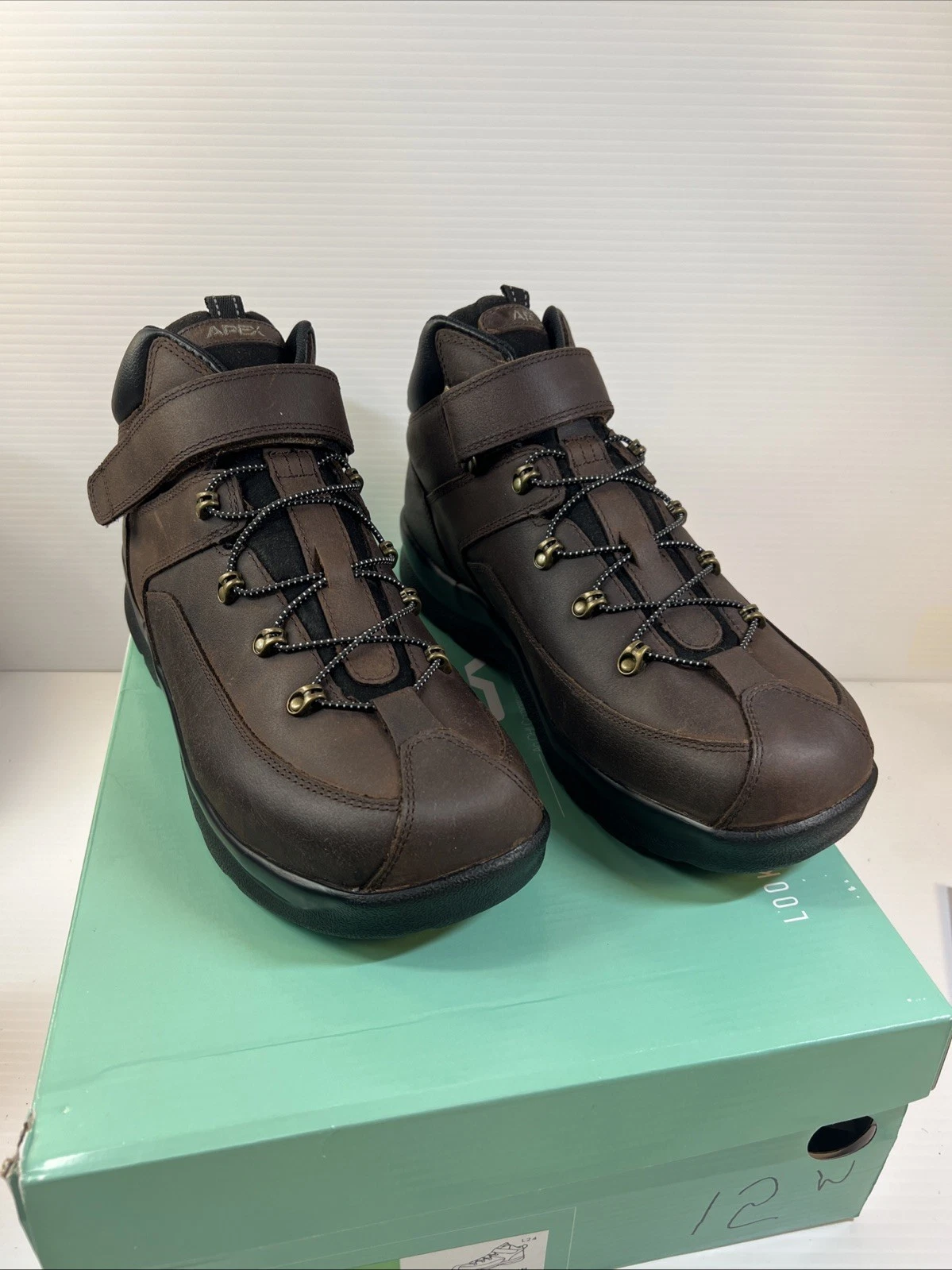 Apex Men's Brown Hiking Boots Model A4100MW  Size12 Wide