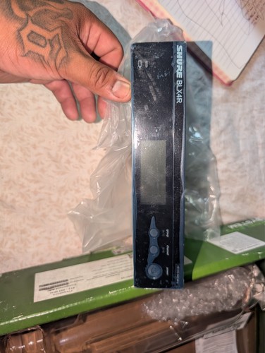 Shure BLX4R H9 Band Rackmount Wireless Receiver