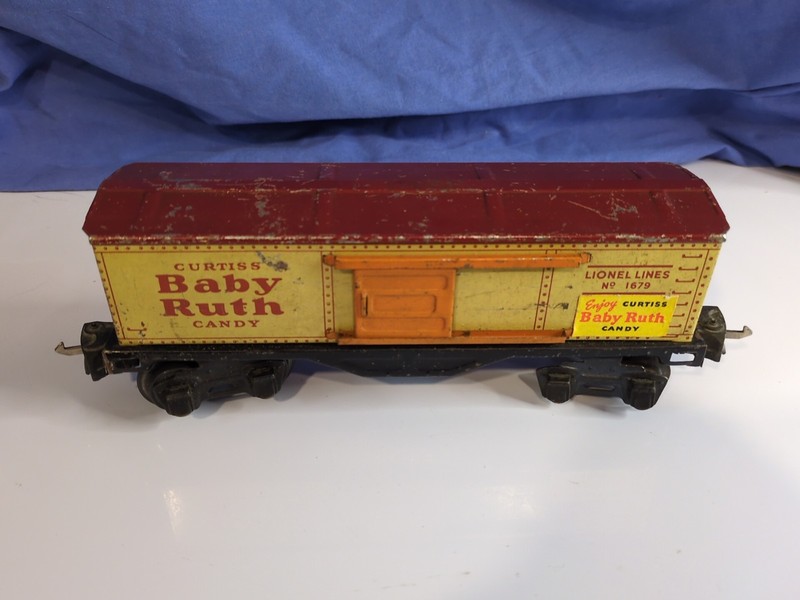 Lionel Pre War O Gauge BABY RUTH Box Car # 1679 Red Roof - Orange Doors