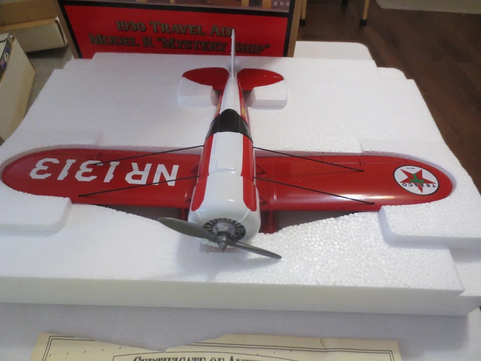 Wings of Texaco 1930 Travel Air Model R Mystery Ship quinto de la serie Foto 4 de 4