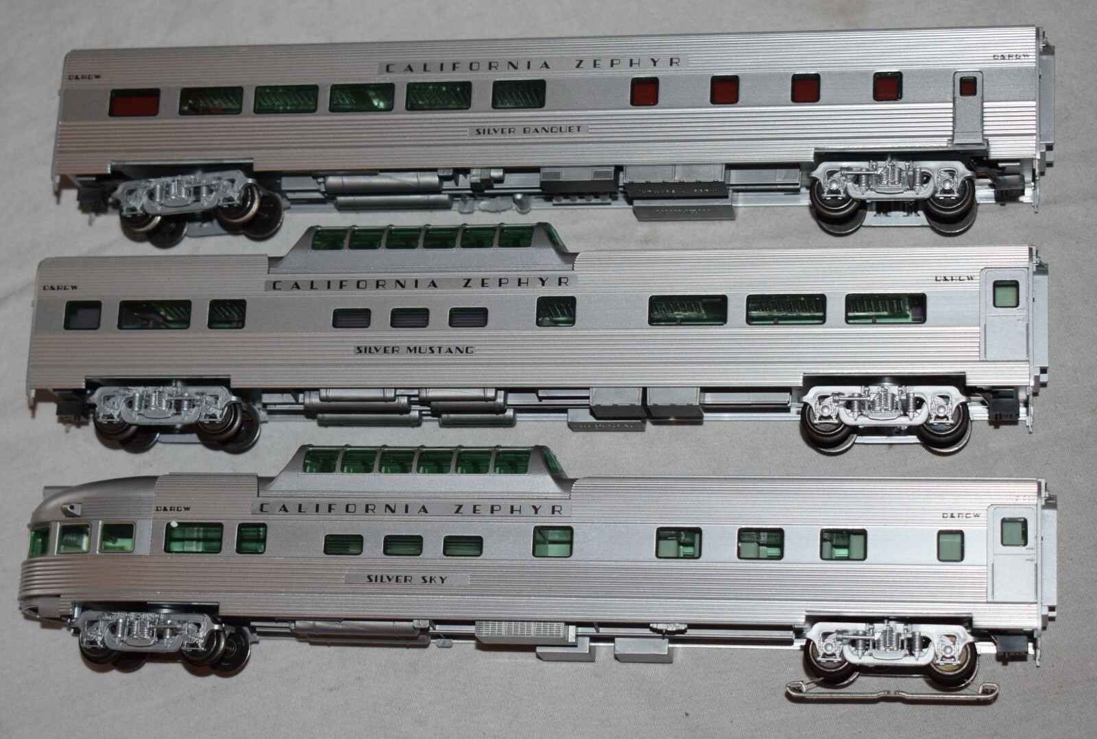 Lot of 3 Marklin California Zephyr Passenger Cars Mustang, Banquet