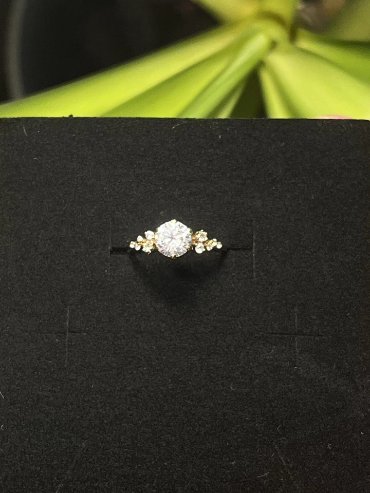 Anillo de oro 18k para mujer Foto 4 de 4