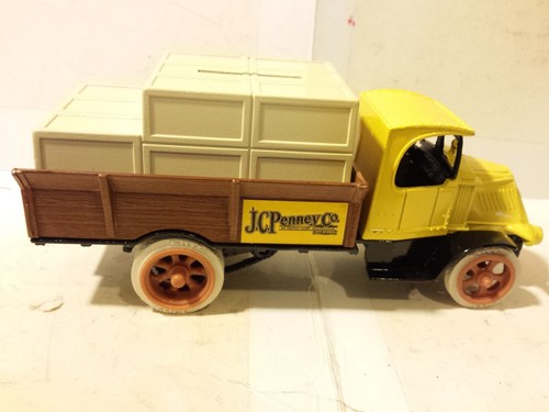 Ertl Mack Bulldog 1926 Crate Truck J.C. Penny 1:38 Scale Die Cast Bank - Picture 7 of 9