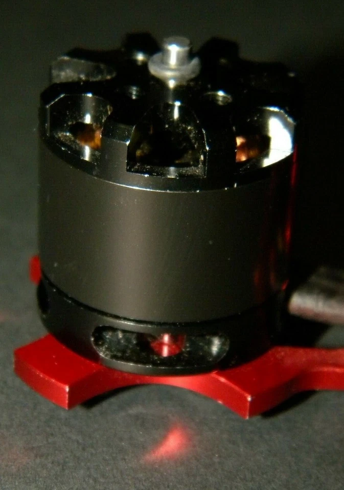 Motor Heli-max Voltage 500 3D sem escova 1400Kv HMXG2405/montagem de motor de alumínio - Imagem 3 de 4