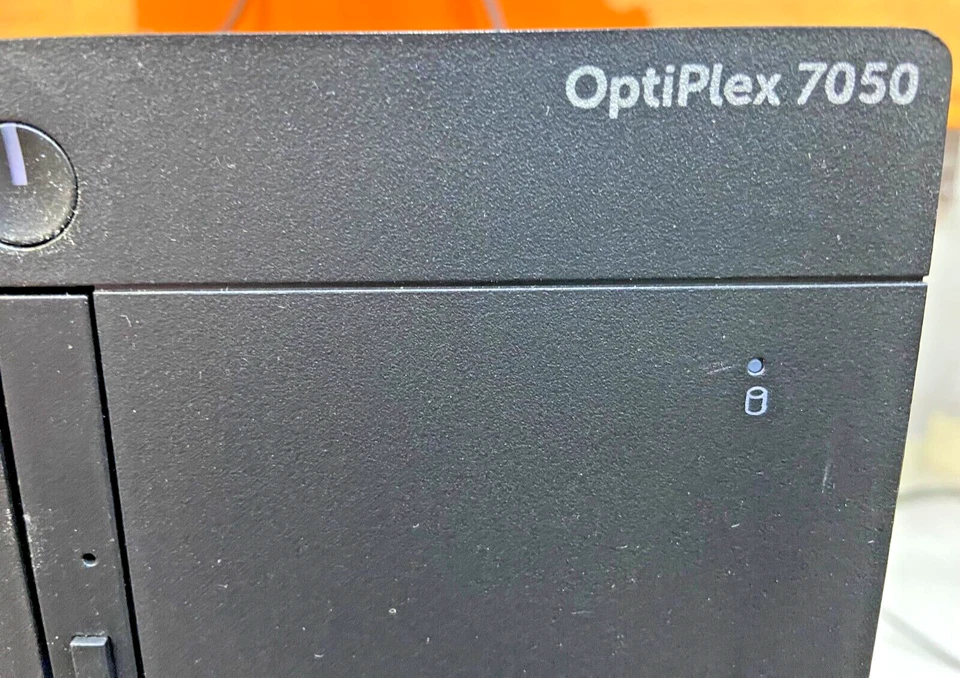 Dell OptiPlex 7050 Tower - i7-6700 3.40GHz - 8GB RAM -256GB SSD (OFFERS WELCOME) - Image 4 of 4