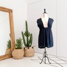 La Blanca Women  s L Cap Sleeve Deep V-Neck Swim Cover Up Tunic Top Black