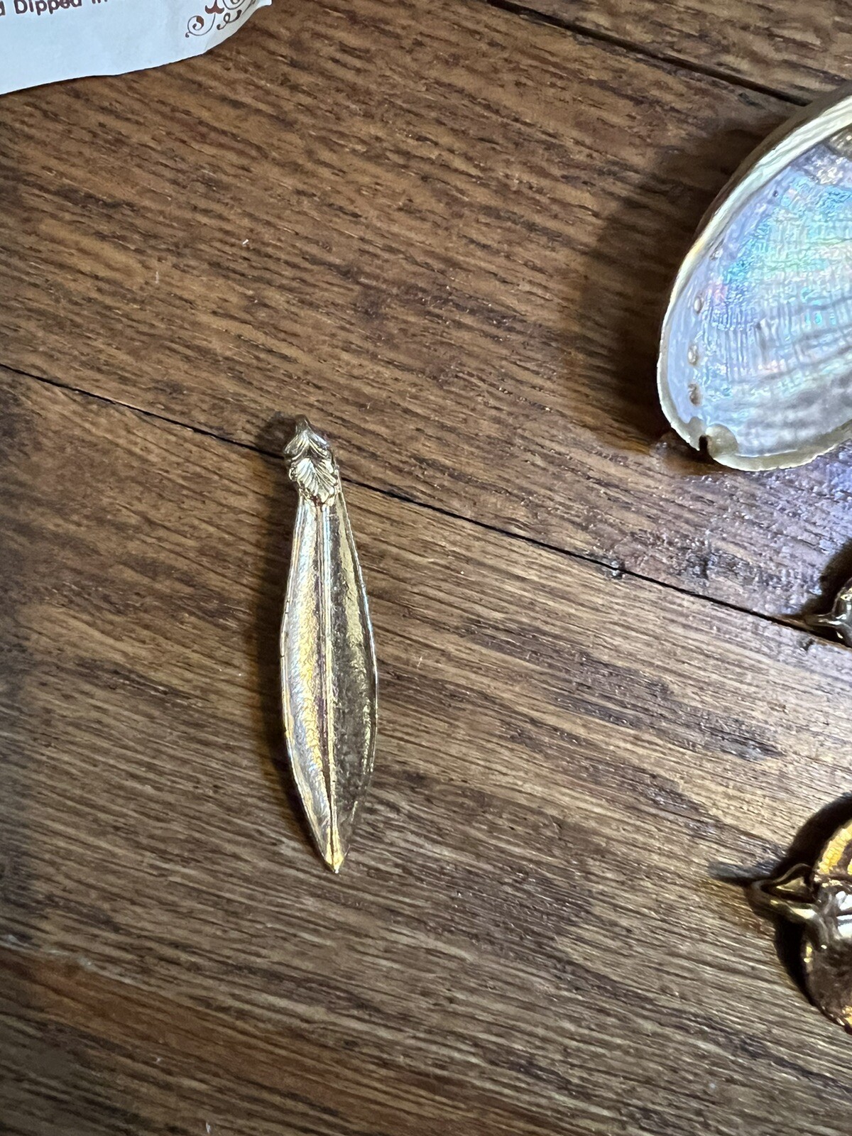Jewelry Gold dipped leaves & shell - image 9