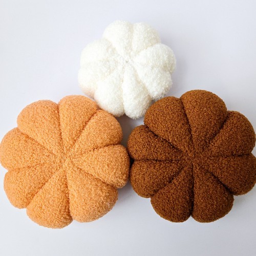 3er Set Kuscheliges Kürbis Kissen Plüsch Deko Form Elfenbein Orange & Braun Flauschig - Bild 3 von 9