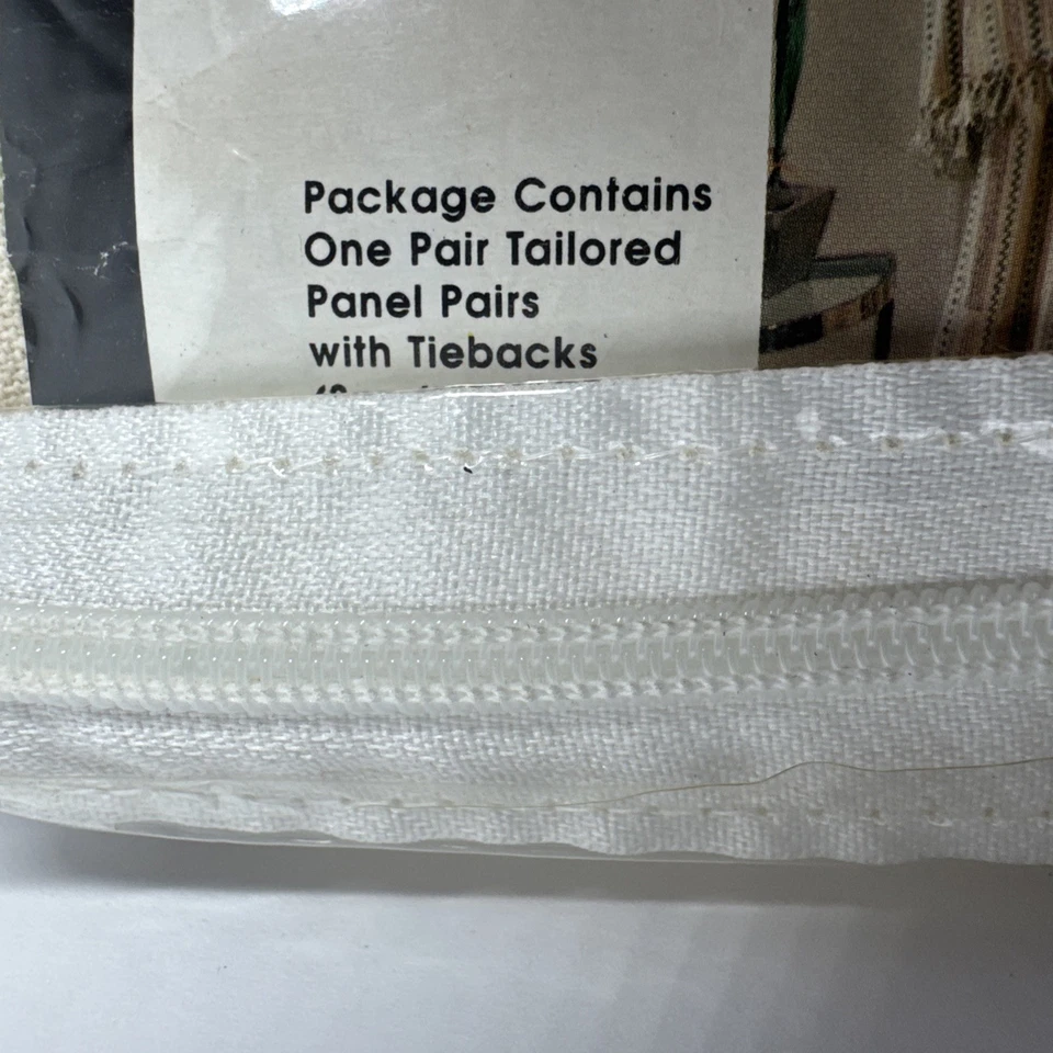 Designables Decoración Por Diseño Tradewinds Cortinas Un Par 84"W X 63"L Verde Foto 3 de 4