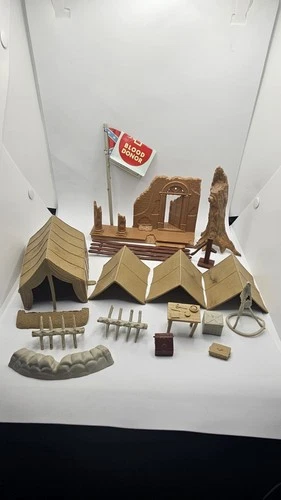 Vintage Marx Blue and Gray Playset Mixed Accessories Lot (Tents, Ruins, Etc)