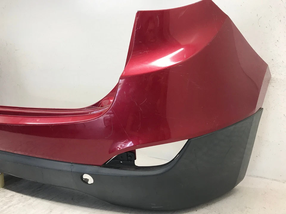 Cubierta de parachoques superior trasera roja Hyundai Tucson GL GLS Lted SE 10-15 86611-2S000 OEM Foto 2 de 4