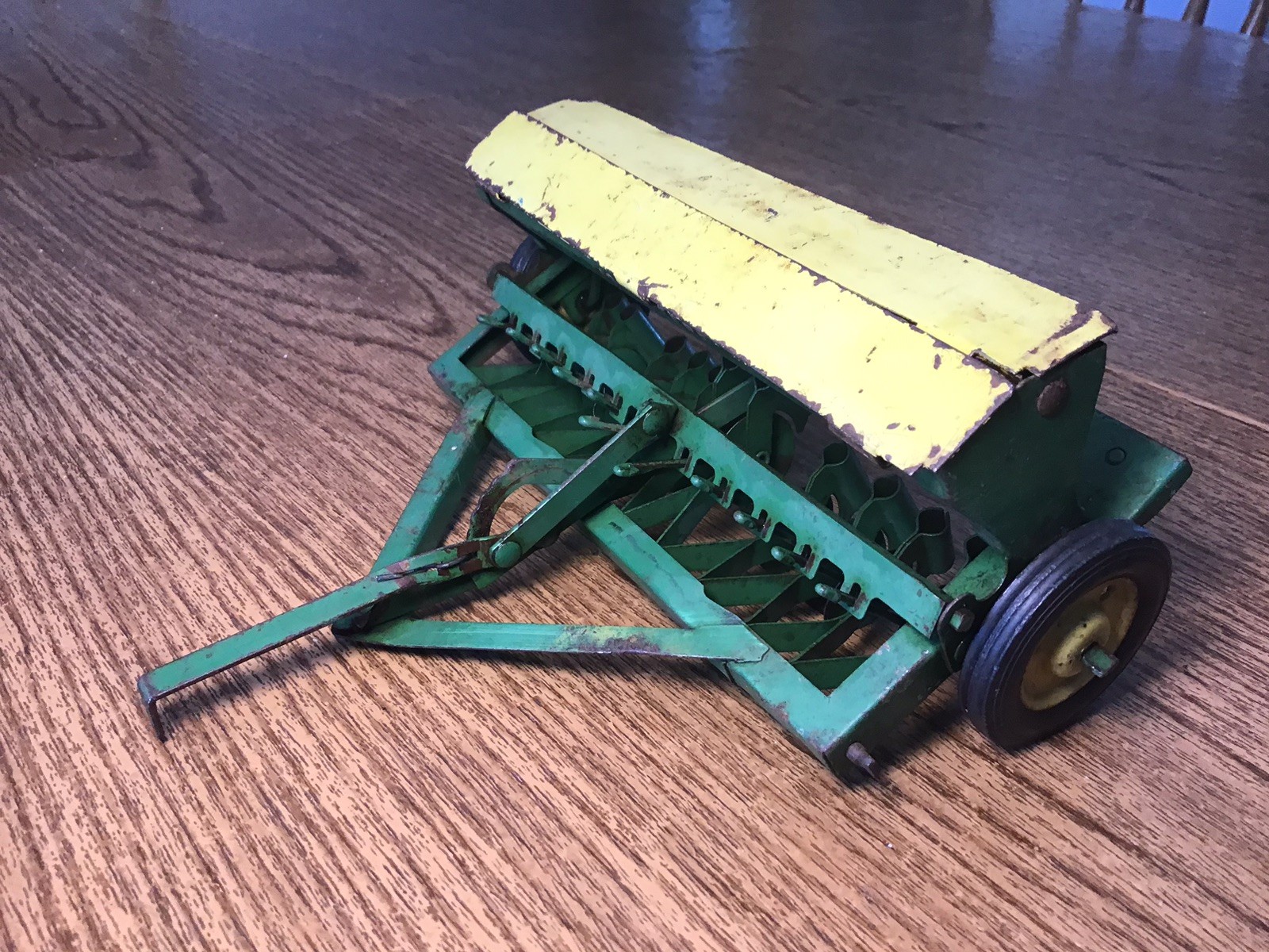 VINTAGE 1950’s ESKA JOHN DEERE TOY SEEDER DRILL