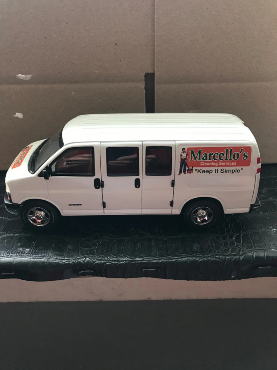 Chevrolet Express 1/25スケール ミニカー Chevrolet 1:25 Scale Diecast & Toy Vans for sale | eBay