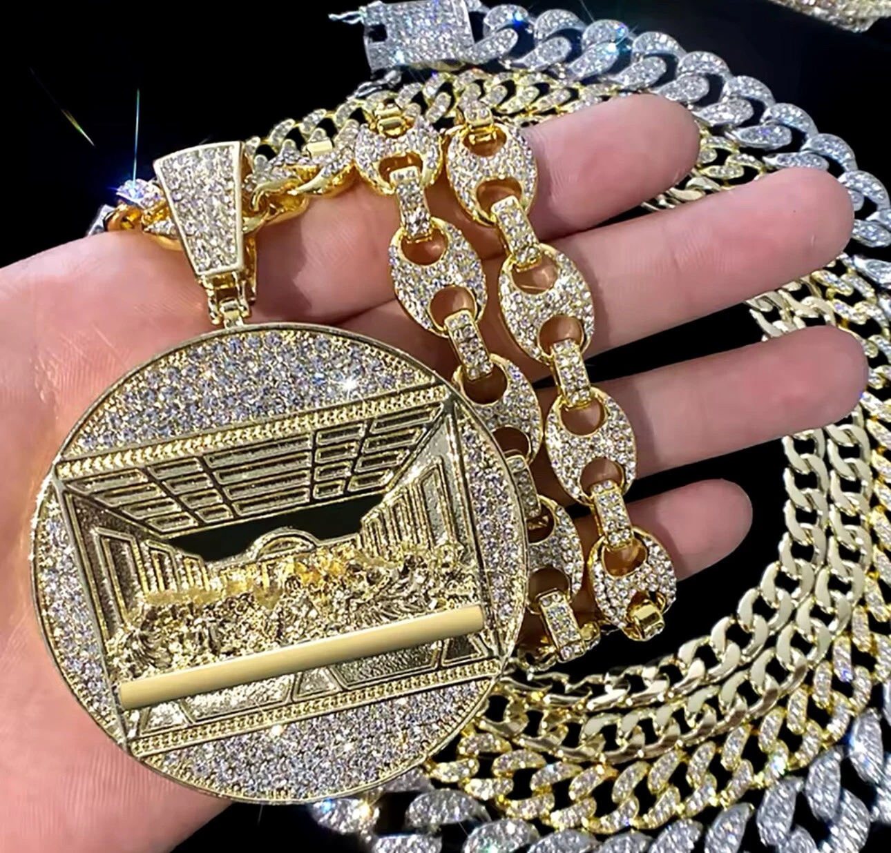 Collier chaîne plaqué or glacé style maillon Gucci dernière souper pendentif bijoux CZ