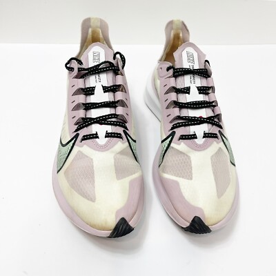 nike zoom gravity lilac