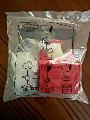 McDonalds Vintage Toys 2004 Peanuts 