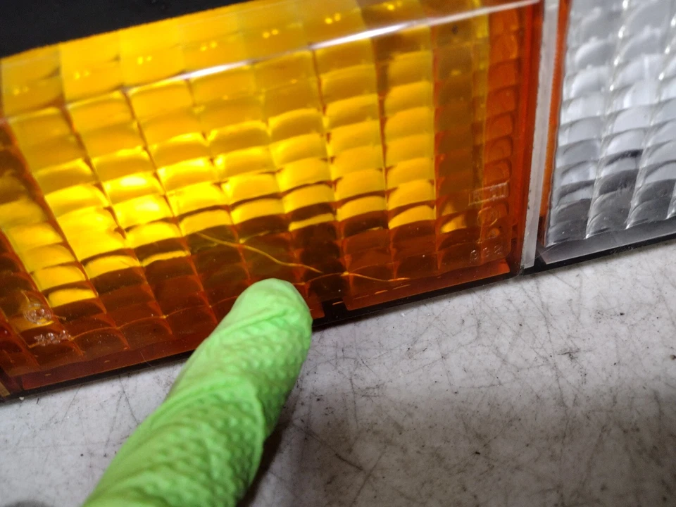 Lanterna traseira Chevrolet Camaro-RS 1982-1983-1984-1985-1986-1987-1988-1989-1990-LH - Imagem 4 de 4