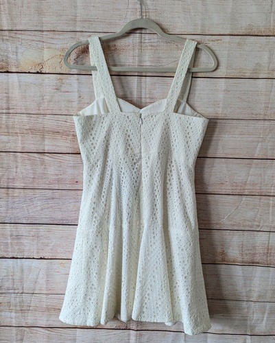 CeCe By Cynthia Steffe Size 6 Lily White Eyelet Dress Peplum Lined Knee Length - Picture 9 of 13
