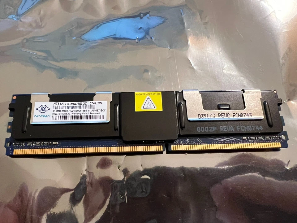 Nanya 4GB Kit (8 x 512 MB) 1Rx8 PC2-5300F-555-11-A5.667 ECC (NT512T72U89A7BD-3C) - Image 2 of 3