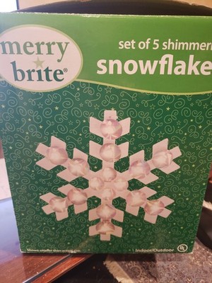 Merry Brite Set Of 5 Shimmering Snowflakes Pre-lit, 9ft, 80 Extra Bright Lights