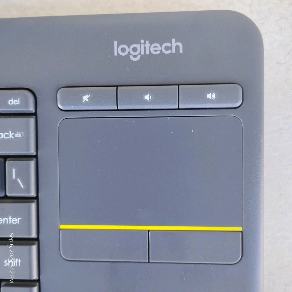 Logitech K400 Plus keyboard RF Wireless - Black - Image 4 of 4