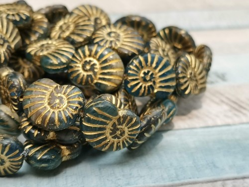 5 Czech glass shell ammonite snail beads - greyish blue & gold - 17 x 13 mm - Picture 4 of 6