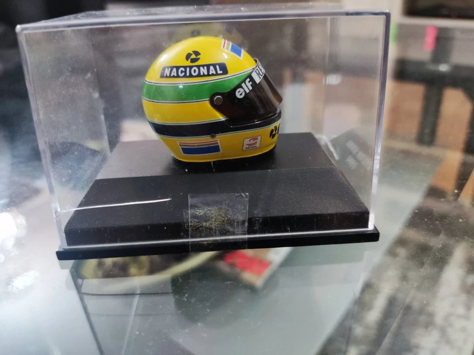 Casco Ayrton Senna 1994 Minichamps scala 1:8 Cod.540389402. - Immagine 4 di 4