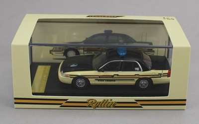 1:64 *ROLLIN DIECAST* Tennessee *STATE TROOPER* FORD CROWN