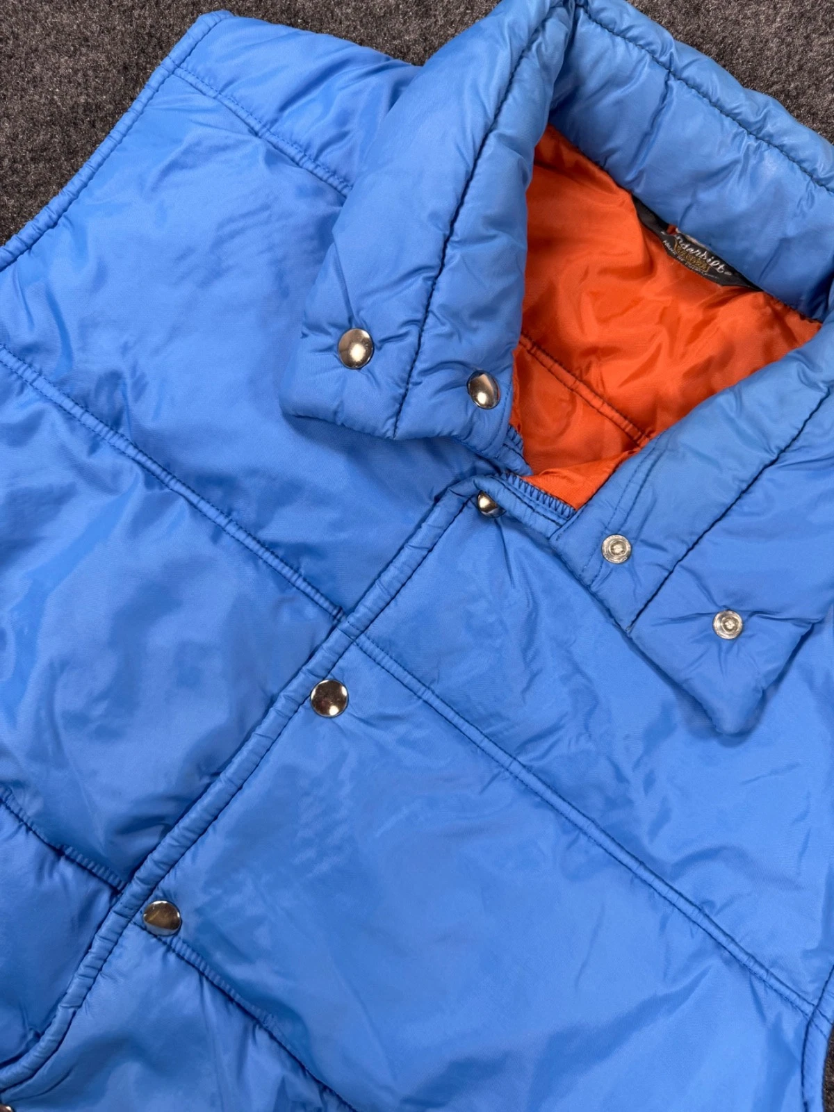 VTG Vanderbilt Puffer Vest Mens XL Blue Orange Snap Front Outdoor