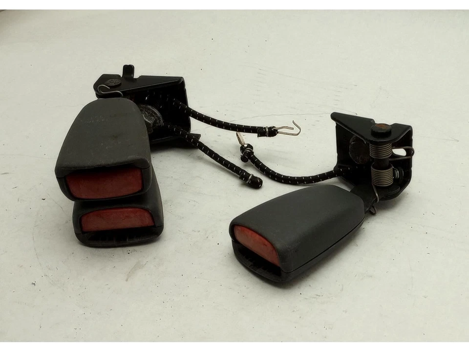 Par de hebillas de retractores de cinturón de seguridad trasero Volvo V70 XC70 para 2001-2007 01 02 03 Foto 3 de 4