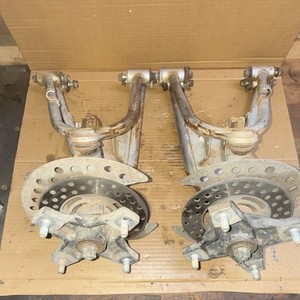 05 06 KAWASAKI KFX 400 KFX400 RIGHT LEFT SPINDLES DISCS HUBS UPPER LOWER A ARMS