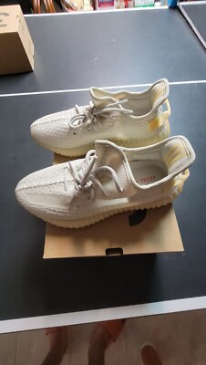 Adidas Yeezy Boost 350 V2 LIGHT GY3438 Size 8.5 (READY TO SHIP)