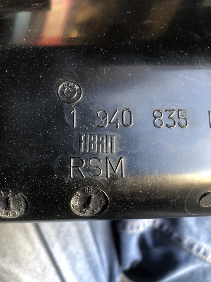 BMW E31, 840ci 850ci 850csi 51161940835 Upper Glove Box Housing 1940835 LHD Foto 4 de 4