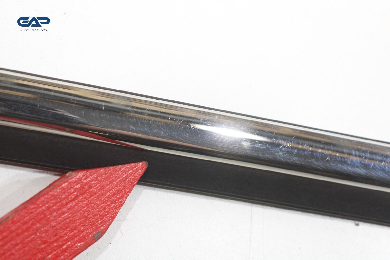 2010 - 2019 ASTON MARTIN RAPIDE FRONT RIGHT SIDE DOOR WINDOW BELT MOLDING OEM