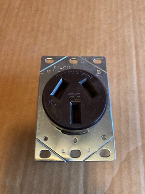 Pass & Seymour 3890 Range Receptacle Flush Mount 50A 125V/250V 3P 3W Black
