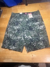 NWT Levi s Cargo Shorts W36 Green Camo Ripstop Utility Military Tactical