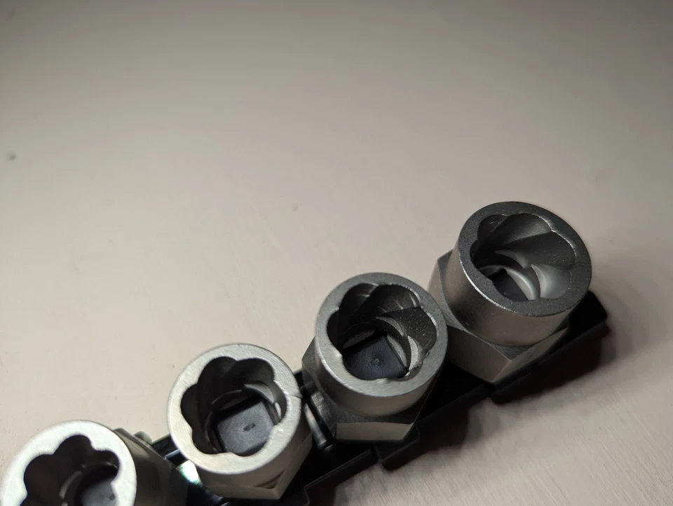 Duralast Extractor Set with Rail 5 Pieces - Image 3 of 4