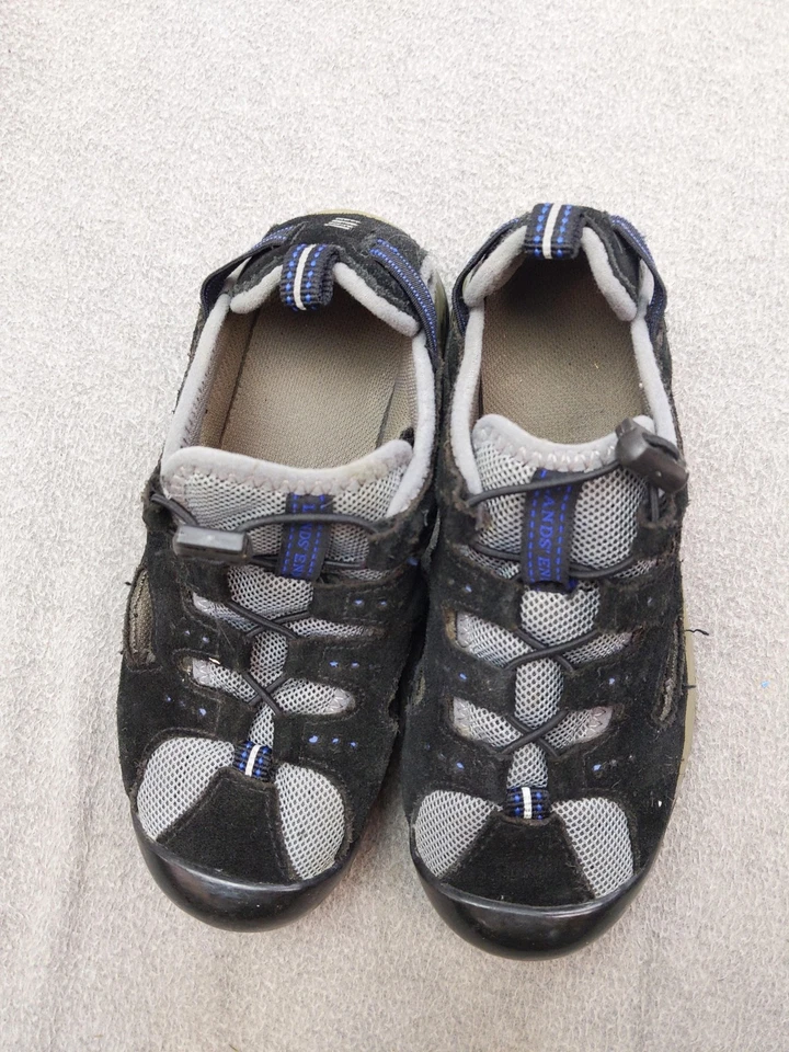 Sandálias Lands' End Shoes Youth tamanho 2 preto cinza azul biqueira fechada caminhada na água - Imagem 2 de 4