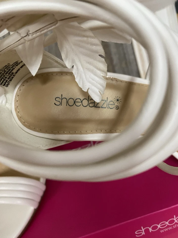 Zapatos de vestir de tacón alto con tiras florales Camilla talla 8 Foto 4 de 4