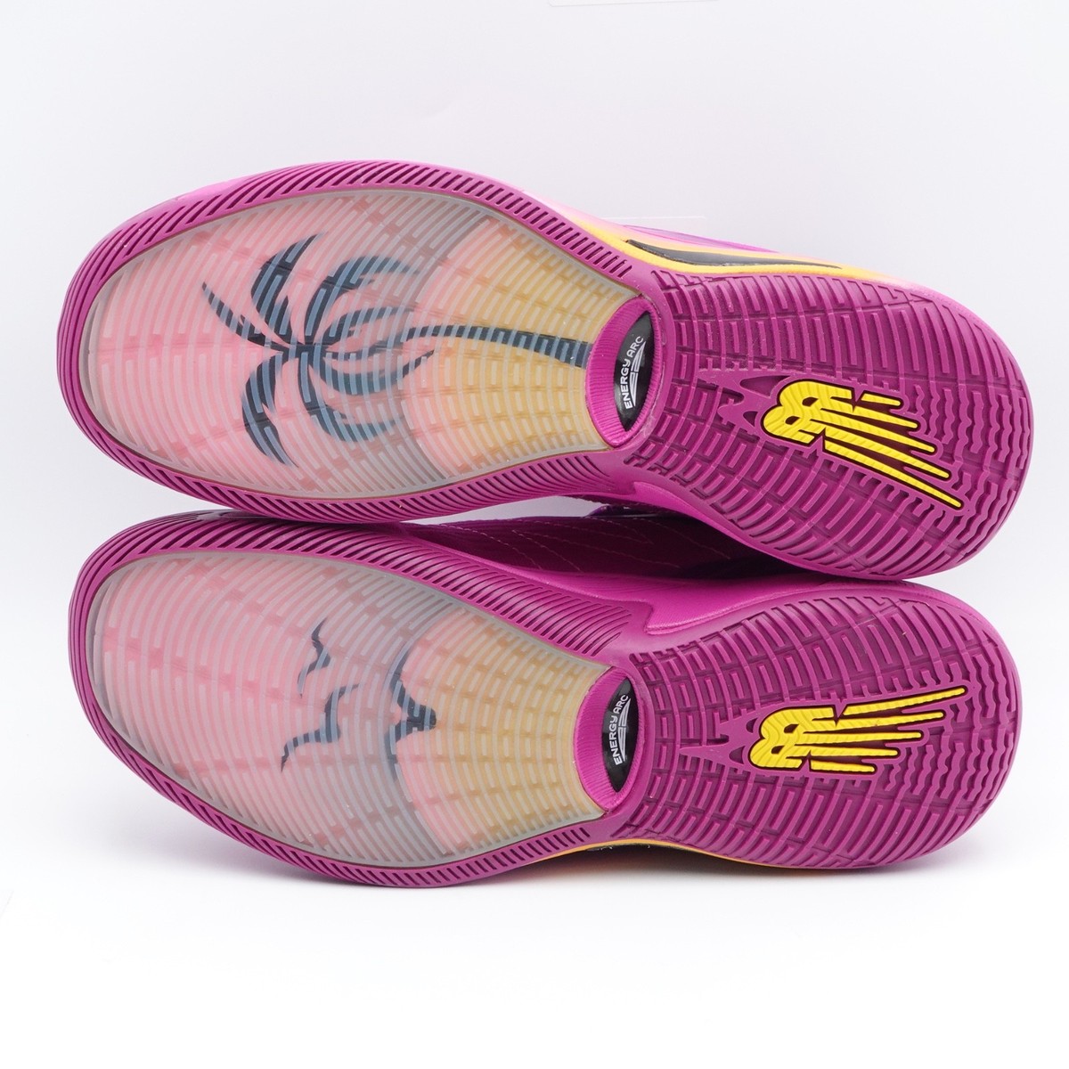 Size 9 WIDE 2E Men display picture 3