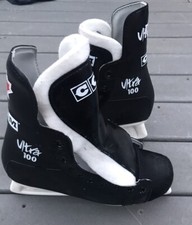 CCM Ultra 100 Junior Ice Hockey Skates Size 5