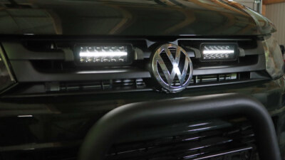 Kühlergrill Integrations Kit passend für VW T5 (2009-2015) LED Scheinwerfer