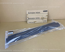 MITSUBISHI PAJERO EVOLUTION MIVEC V55W PIASTRA ANTIGRAFFIO,FR RH MR714967